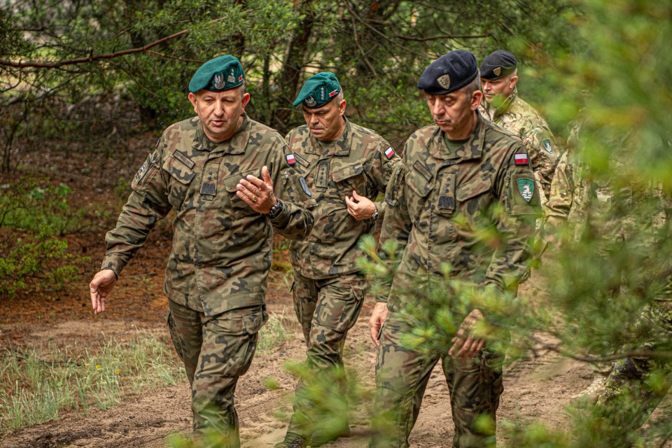  LTG Sławomir Wojciechowski, COM #MNCNE (right) and MG Jarosław Gromadziński, COM #18DZ (left) JUN 24, 2020 — in Siedlce